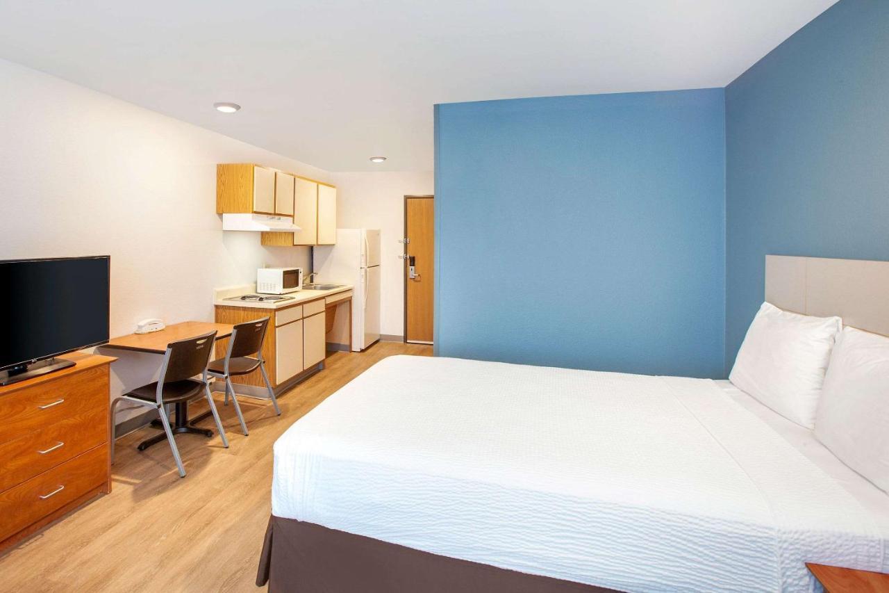 Woodspring Suites Браунсвилл Экстерьер фото